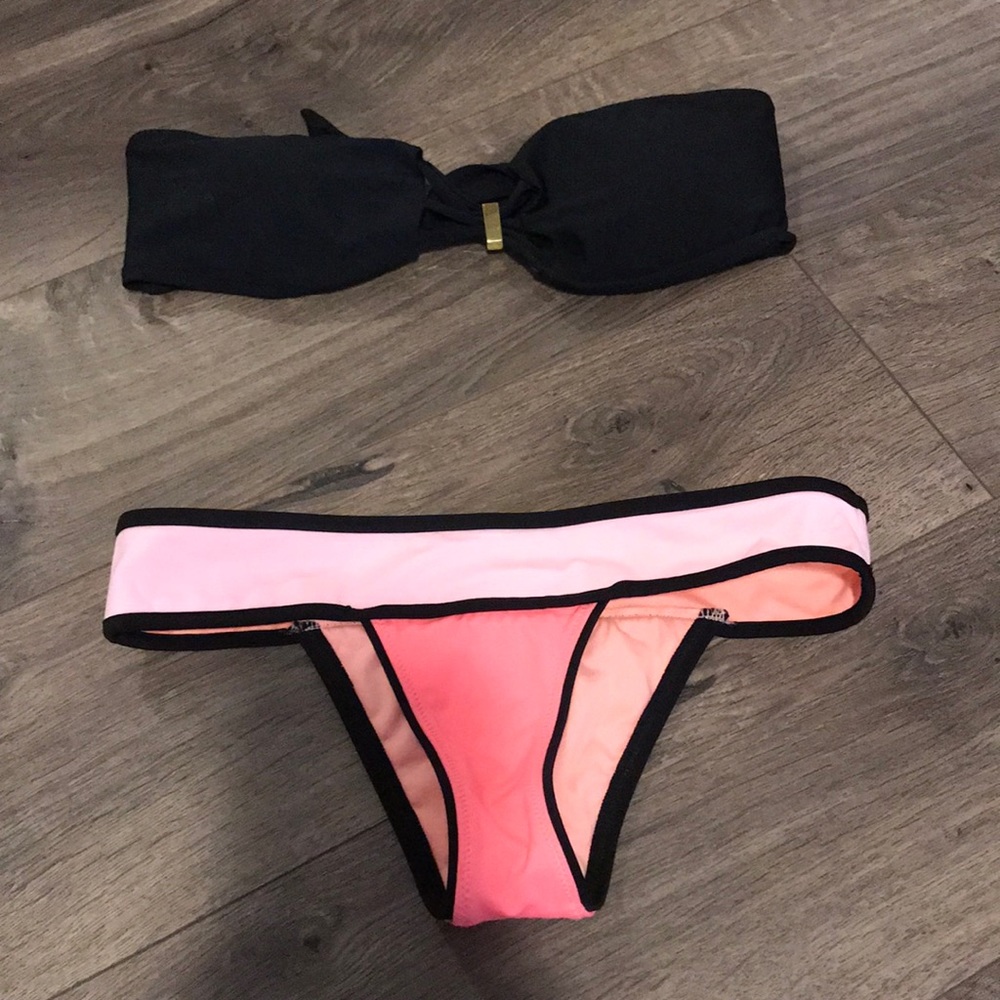VS bikini